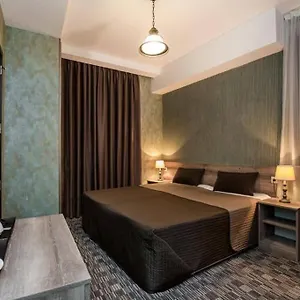 https://old-side-hotel.alltbilisihotels.com