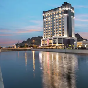 https://doubletree-by-hilton-afyonkarahisar.aegeanhotels.net